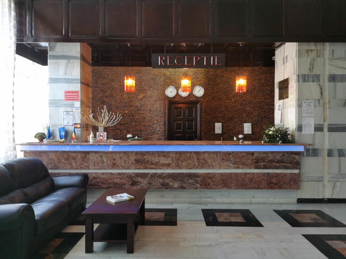 Hotel Unirea Focşani エクステリア 写真