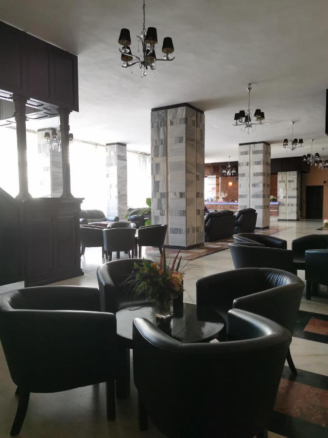 Hotel Unirea Focşani エクステリア 写真