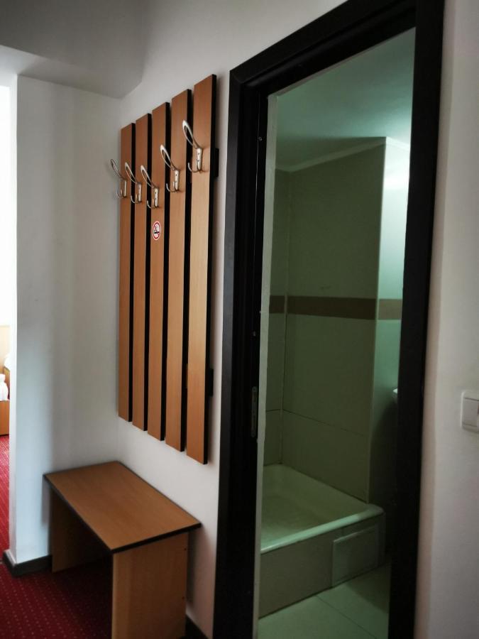 Hotel Unirea Focşani エクステリア 写真