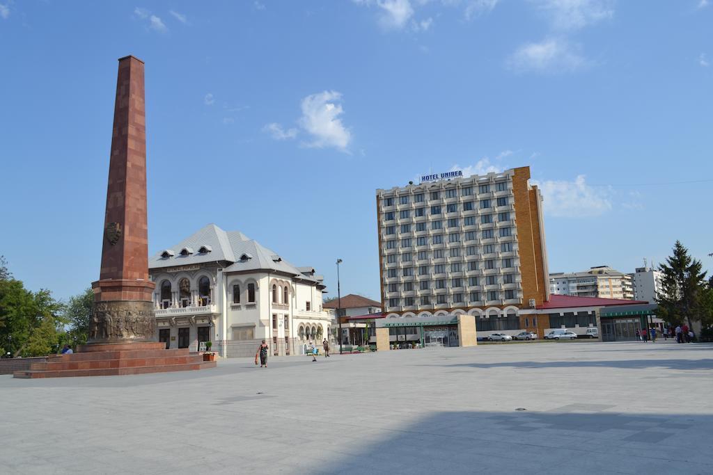 Hotel Unirea Focşani エクステリア 写真